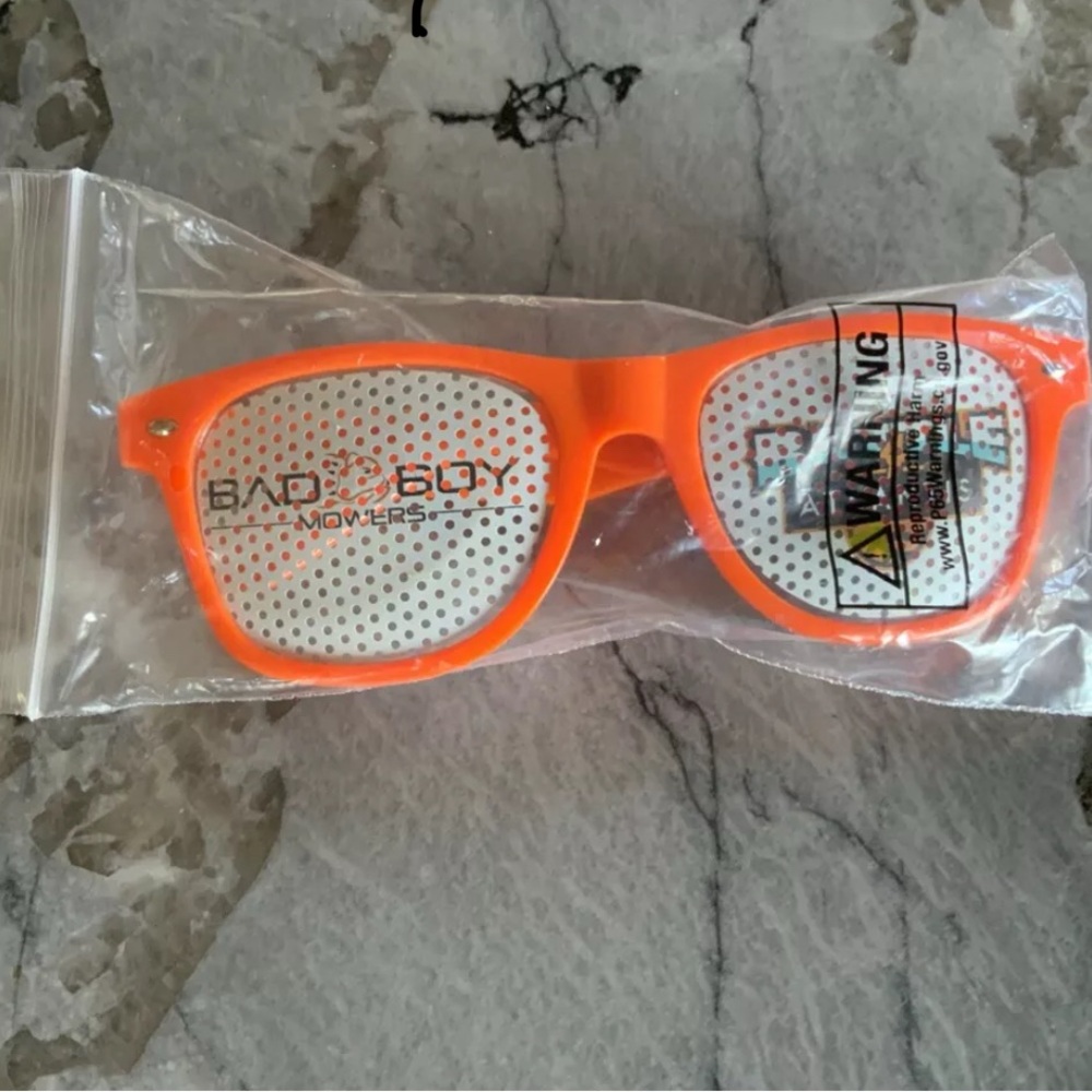 NIB Bad Boy Mowers Battle 4 Atlantis Sunglasses